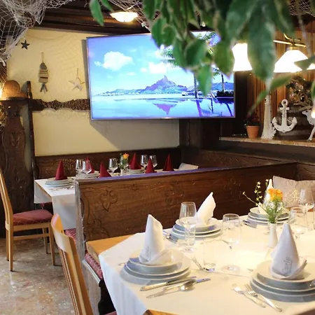 Alt Kirchheim Hotel *