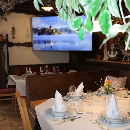 Hotel Alt Kirchheim *
